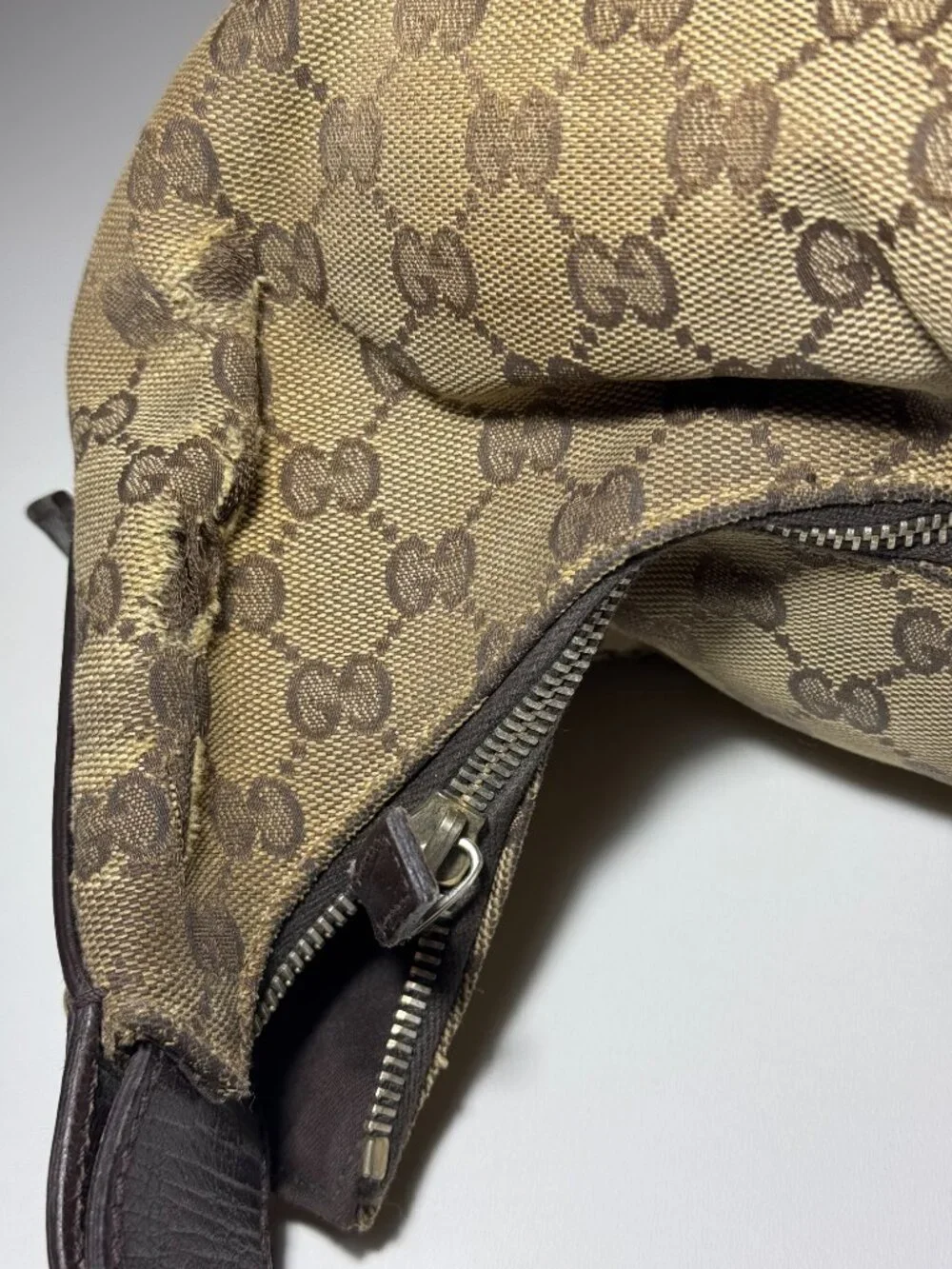 GUCCI VINTAGE GG CANVAS HORSEBIT HOBO BAG